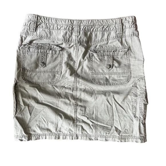 gorgeous Y2K green cargo skirt - Picture 2 of 2